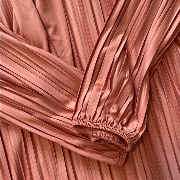 ZARA Pleated Dress - Picture 2 of 8